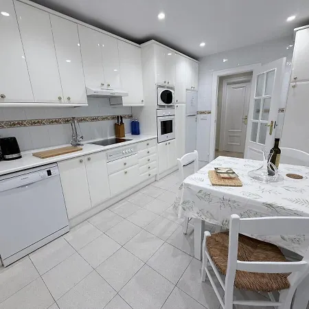 公寓 Costa Del Sol Frontline Sea View Penthouse 埃斯特波纳