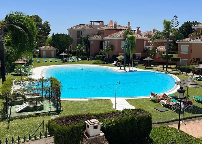 Costa Del Sol Frontline Sea View Penthouse Apartment *