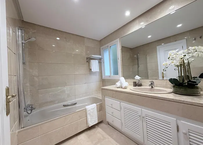 Costa Del Sol Frontline Sea View Penthouse Apartamento *